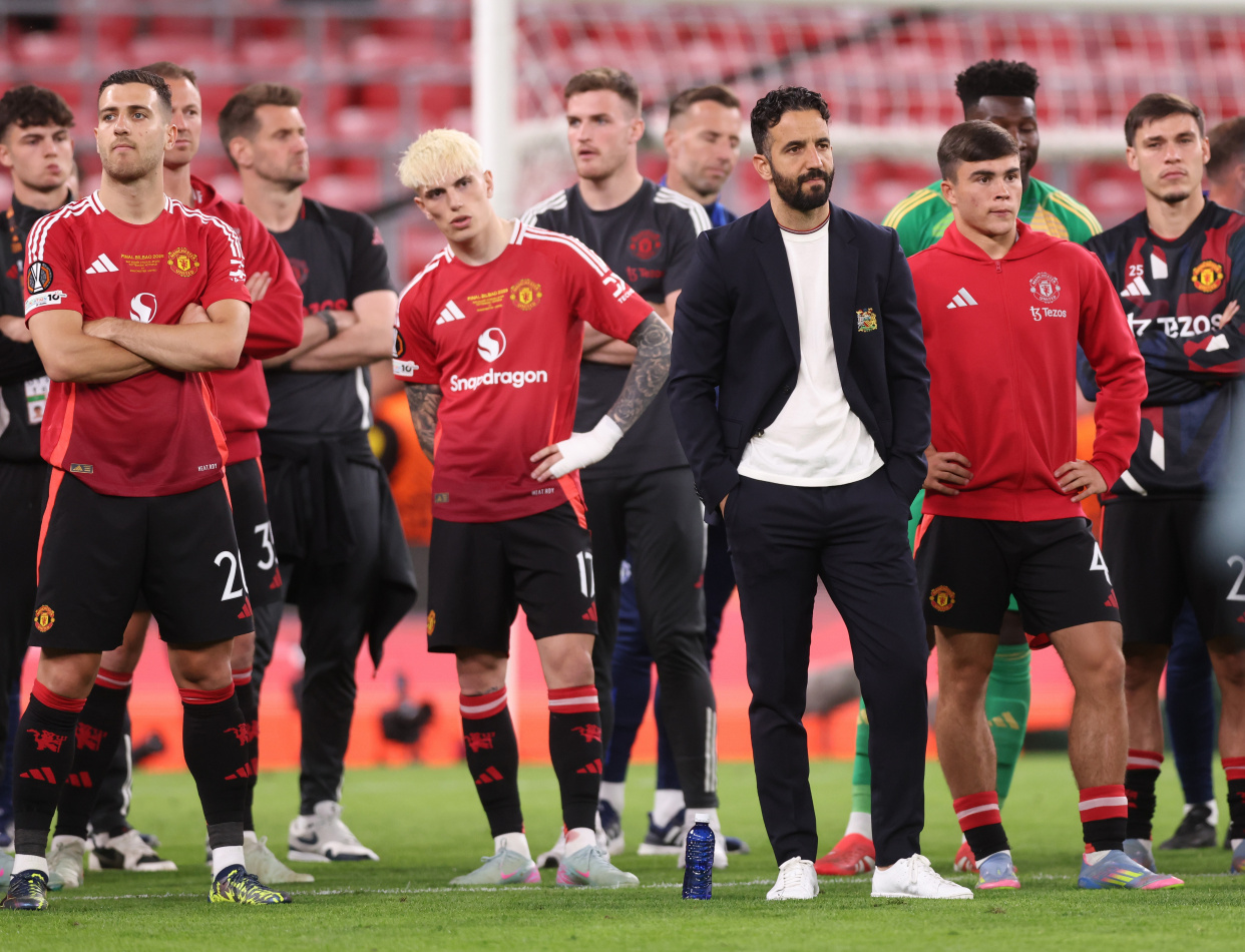 巴西爆冷曼联,格拉利什统治全场的简单介绍 巴西爆冷曼联,格拉利什统治全场的简单介绍