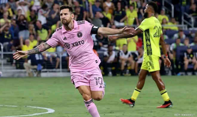 拜仁鏖战乌克兰，梅西惊艳四座