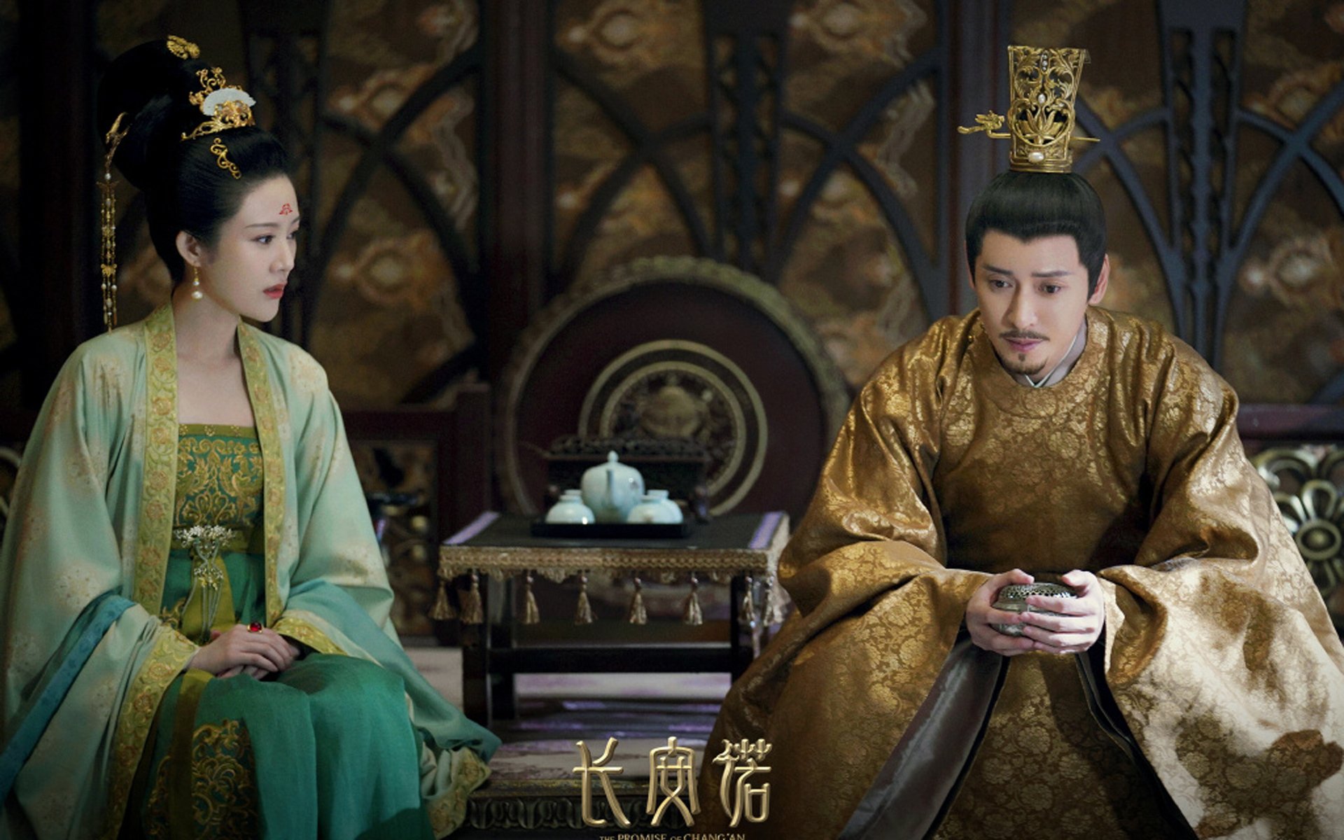 开云体育在线-足球世界的冷与热，玻利维亚冲垮哥伦比亚，C罗用实力回应世界